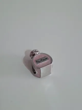 Charm Perfume Rosa y Plateado