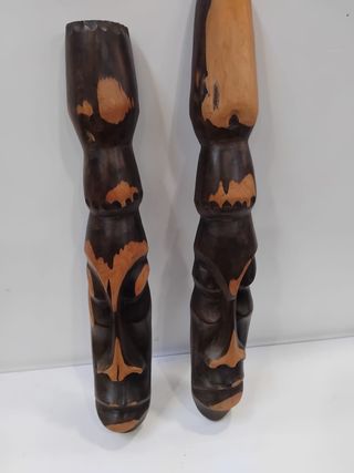Coppia di sculture in legno artigianali