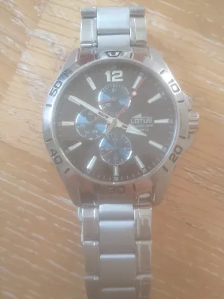 Reloj Lotus Hombre Negro y Plateado
