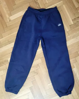 Pantalón chándal Alo Yoga azul marino