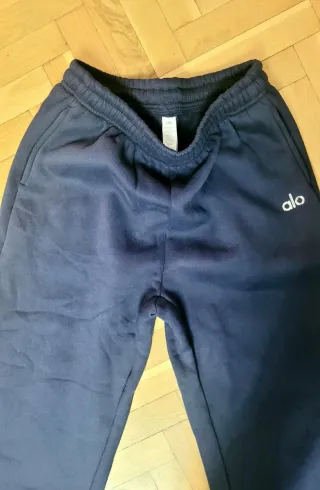 Pantalón chándal Alo Yoga azul marino