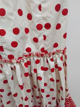 Traje de flamenca clásico lunares