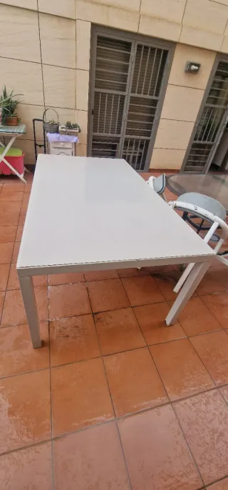 Mesa de exterior cristal y aluminio 1,80×1,00metro