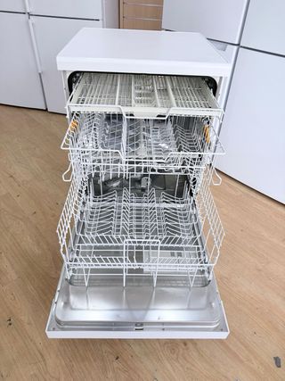 LAVAVAJILLAS MIELE 3 BANDEJAS A+++. GARANTÍA