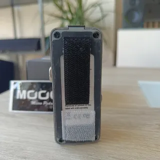 Mooer Black Secret (clon RAT)