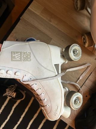 Patines 4 Ruedas Talla 39 + Accesorios