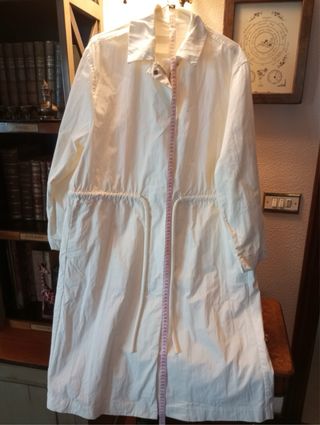 Gabardina Zara Marfil Talla L