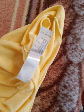 Polo Lacoste Amarillo Talla M