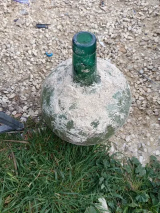 Damajuana antigua grande verde