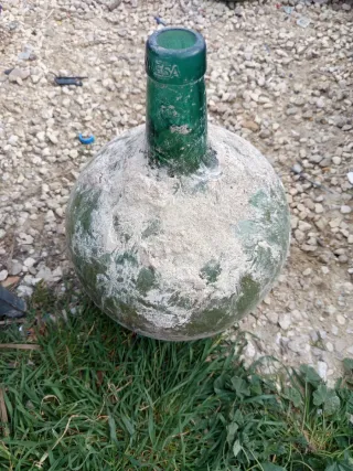 Damajuana antigua grande verde