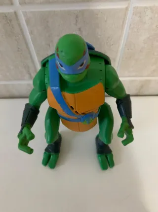 Tartaruga Ninja Leonardo