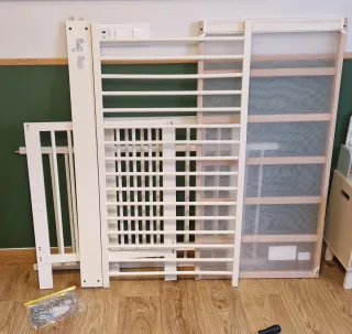 Cuna/cama + colchón + protector IKEA