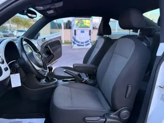 Volkswagen Beetle 2015