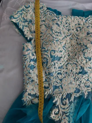 Vestido de fiesta largo azul y dorado