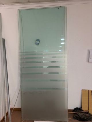 Mampara oficina aluminio y cristal