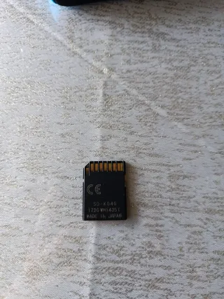 Nintendo 2DS Negra con Funda y Cargador + (SD)