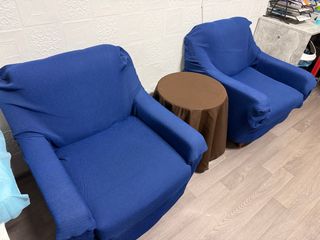 2 sillones y mesita auxiliar