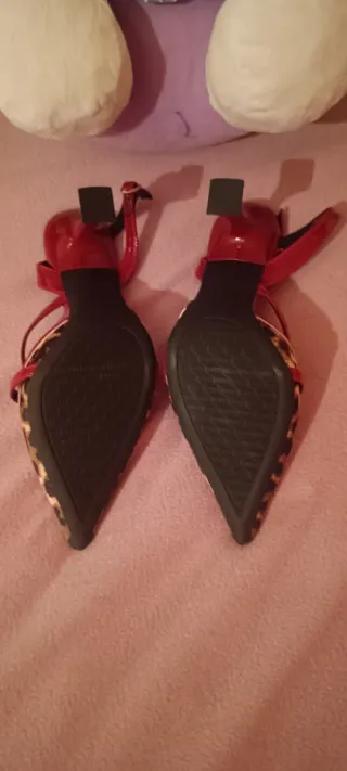 Zapatos de tacón punta fina