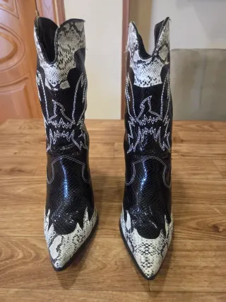 Stivali Camperos Pitonati Nero/Bianco Tg 37