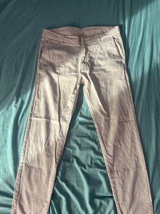 Pantalones chinos beige