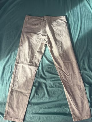 Pantalones chinos beige