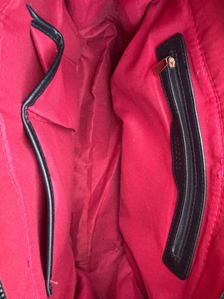 Bolso negro efecto piel