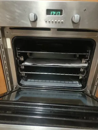 Cocinas campana , horno y fregadero con su grifo i