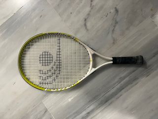 Raqueta de tenis ligera para niños
