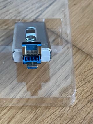 Memoria 4 en 1 iPhone y Android