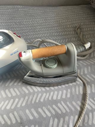 Centro de planchado Ariete Slimatic 2400