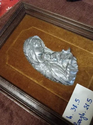 Quadro Madonna con Bambino in metallo orgentato