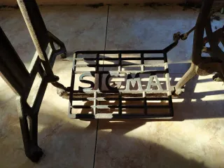 Máquina de coser Singer antigua