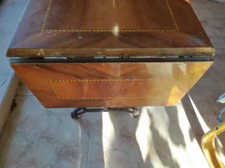 Máquina de coser Singer antigua