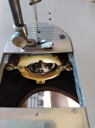 Máquina de coser Singer antigua