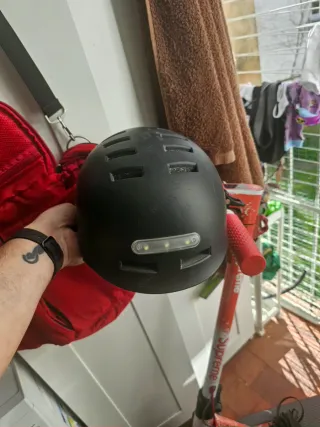 Patinete Eléctrico Xiaomi ragalo el casco
