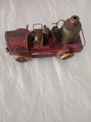 Tren decorativo antiguo