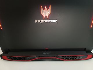 Acer Predator 17"-i7-7700HG-DDR4:16GB-GTX 1060:6GB