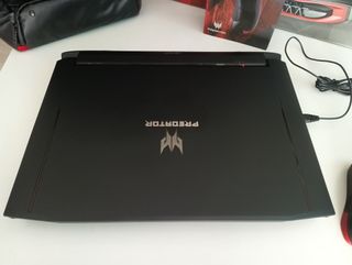 Acer Predator 17"-i7-7700HG-DDR4:16GB-GTX 1060:6GB