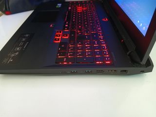 Acer Predator 17"-i7-7700HG-DDR4:16GB-GTX 1060:6GB