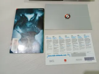 Custodia + manuali Metroid Prime Trilogy Wii