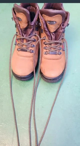 Botas Trekking Segurra Piel Talla 39