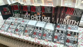 63 CDs de Jazz, revistas y guía