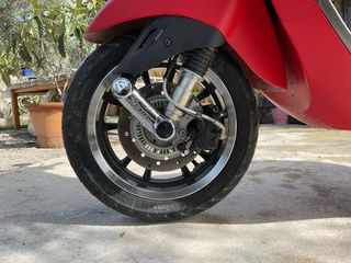 Vespa Primavera Edición Special Sport Roja