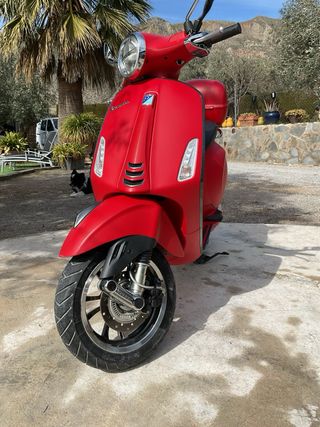 Vespa Primavera Edición Special Sport Roja