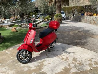 Vespa Primavera Edición Special Sport Roja
