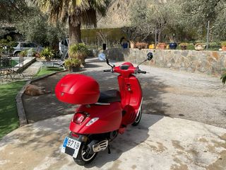 Vespa Primavera Edición Special Sport Roja
