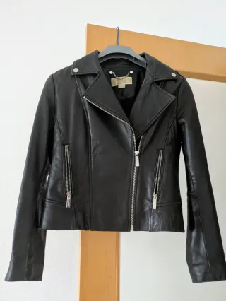 Chaqueta de cuero Michael Kors negra