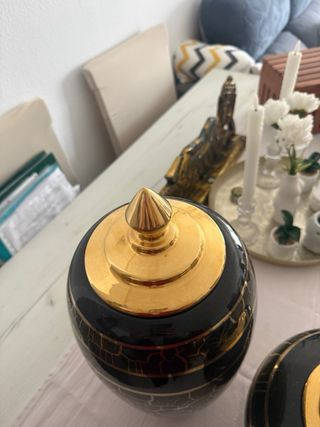 Juego Jarrones Diseño Negro y Dorado