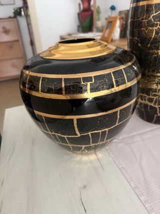 Juego Jarrones Diseño Negro y Dorado