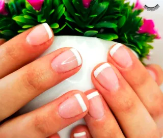 Uñas de gel y semipermanente